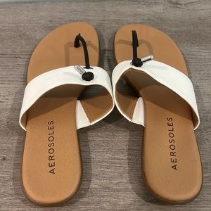 Brand new Aerosoles women’s size 8 sandals